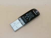 SanDisk Ultra Flair 32GB USB 3.0 Stick - Silber/ Schwarz BM210257866Z